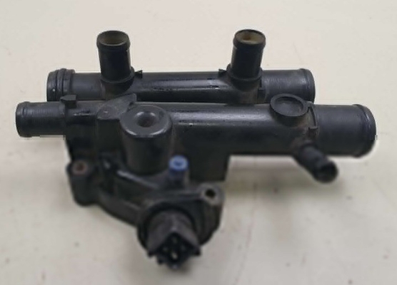 PATHFINDER III R51 2.2 2.5 DCI Master 2 8200262237 Renault Nissan Thermostaathuis