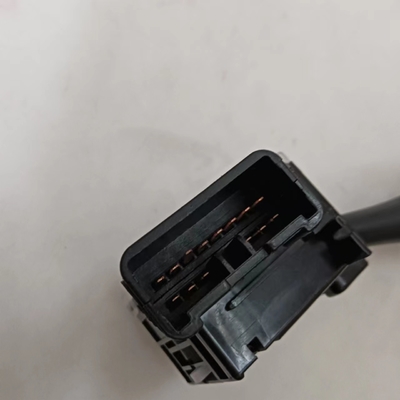 IATF16949 Gecertificeerde 14Pin LHD Turn Signal Switch UJ06-66-122 voor Mazda B2500 B2600 BT-50