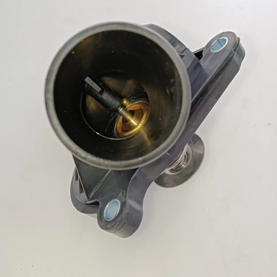 11517789014 11517805811 Motor koelmiddel thermostaat behuizing voor B-M-W xDrive 35 d Modellen