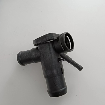 Koelmiddelflens voor AAZ Turbodiesel op 93-99 Golf 93-99 Jetta 92-97 Passat 068121132B
