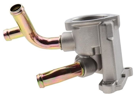 Ontwerp Aluminium motor koeling thermostaat behuizing dekking voor Nissan Tsuru 11061F4300