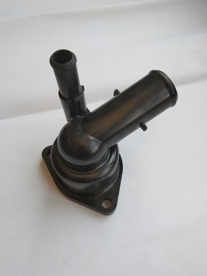 16031-37010 Toyota-waterinlaatonderassemblage met thermostaat zwart en IATF16949-gecertificeerd
