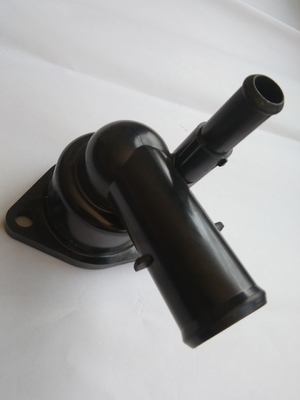 16031-37010 Toyota-waterinlaatonderassemblage met thermostaat zwart en IATF16949-gecertificeerd