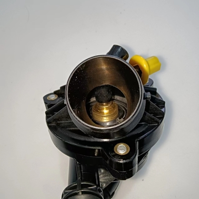 Auto motor koelmiddel thermostaat behuizing montage voor BMW X6 jaar 2006-2013 metaal plastic