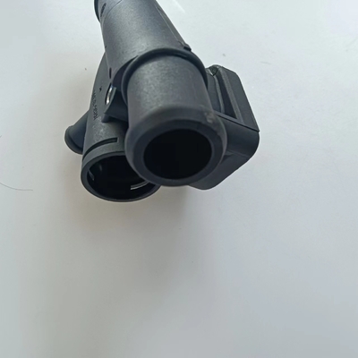 Metalen kunststof 038121132C koelmiddelflens voor Volkswagen Audi SKODA SVW