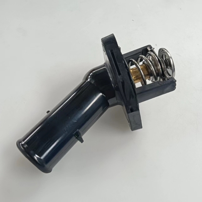 Verzameling van thermostaatbehuizing 16031-0P010 16031-31011 voor Toyota TACOMA TUNDRA