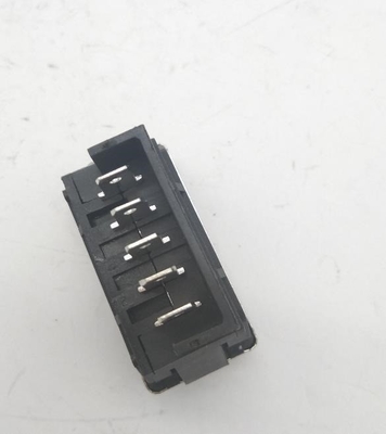 Elektrische schakelaar voor het opheffen van ramen voor Peugeot 504 7700676698 OEM NO