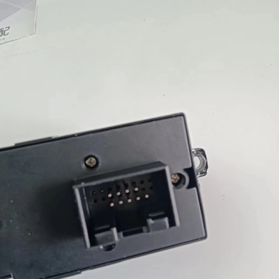 BSG 90-860-061 Voorste linkse schakelaar 1J4959857 Voor VW Jetta Passat Golf 4 deuren 00-2005