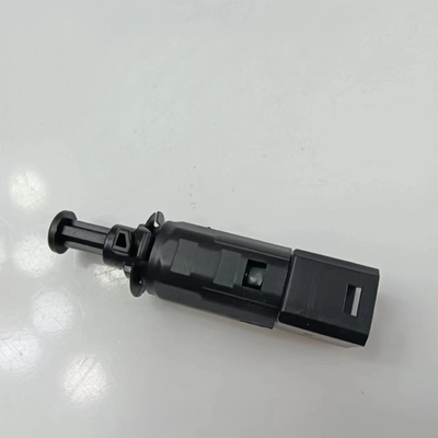 50-0143 Bremslichtschakelaar Voor Nissan Aprio 2008-2010 en Renault Referentie NO. 50-0143